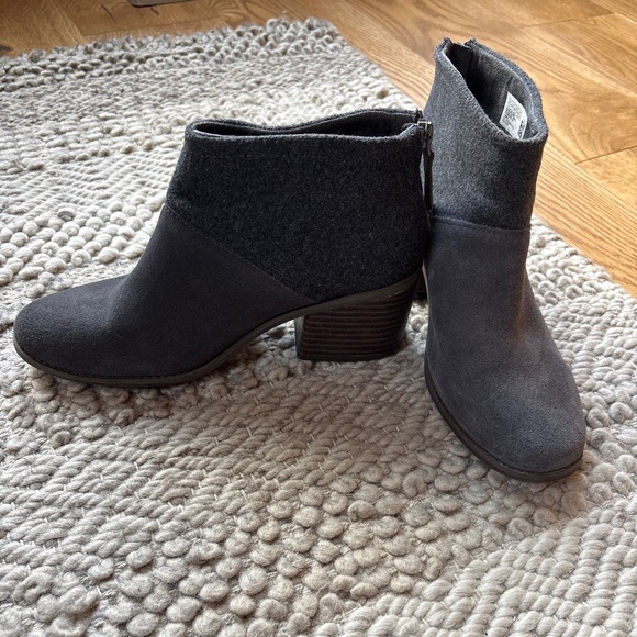 Toms Shoes - Barely worn TOMS gray suede/wool ankle heeled boot